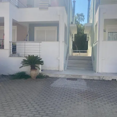 Sea Front Maisonette
